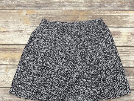 Black & White Skirt Mini & Short Divided, Size 10 Online Hot Sale