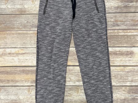 Black & White Pants Joggers Green Tea, Size S on Sale