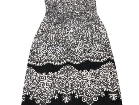 Dress Party Short By White House Black Market  Size: 8 Sale