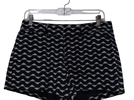 Black & White Shorts Old Navy, Size 4 Online Hot Sale