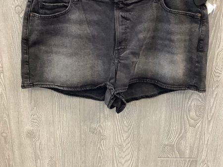 Black Denim Shorts Old Navy, Size 22 Fashion